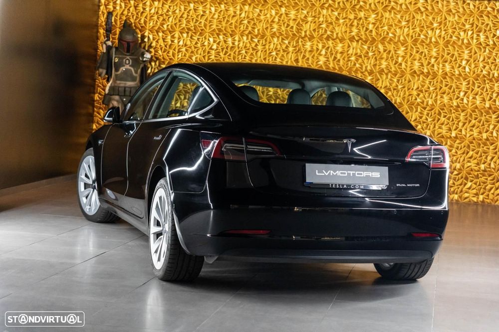 Tesla Model 3 - 17