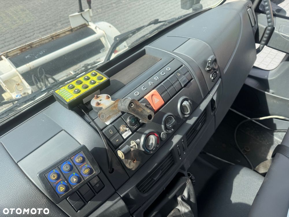 Iveco Eurocargo Wywrotka solarka piaskarka zimowe utrzymanie odśnieżanie akcja zima  3 str pług Specjalny Solarka Piaskarka Czołownica - 28