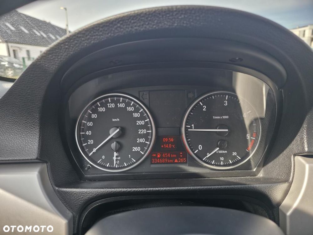 BMW Seria 3 318d DPF - 12