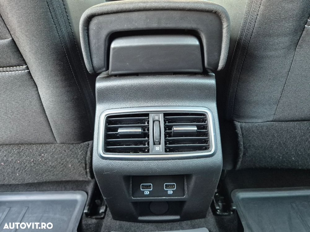 Renault Megane TCe 140 EDC GPF Equilibre - 33