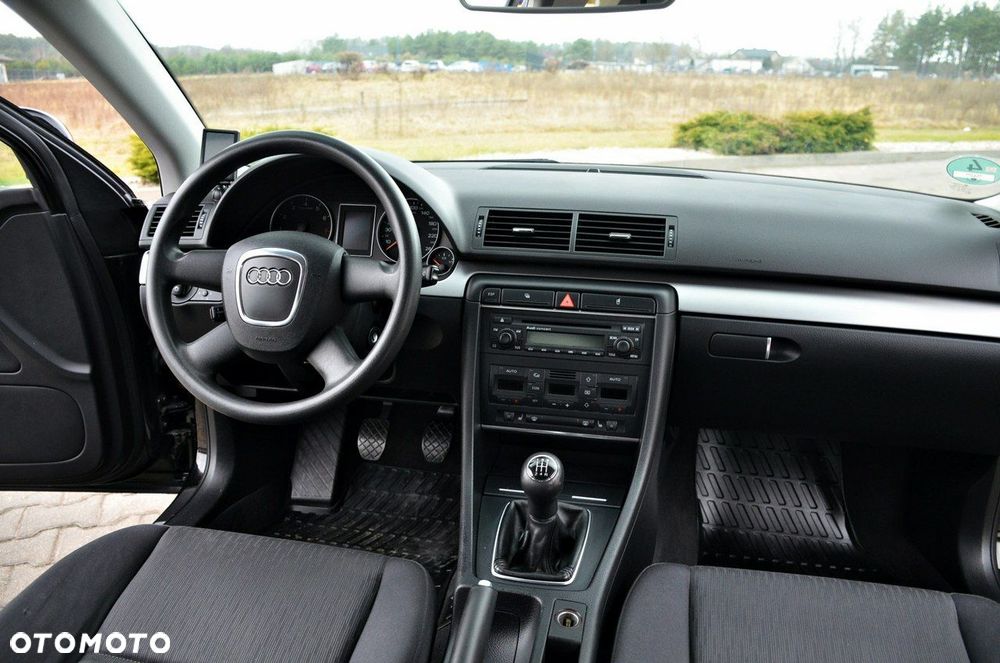 Audi A4 Limousine - 22