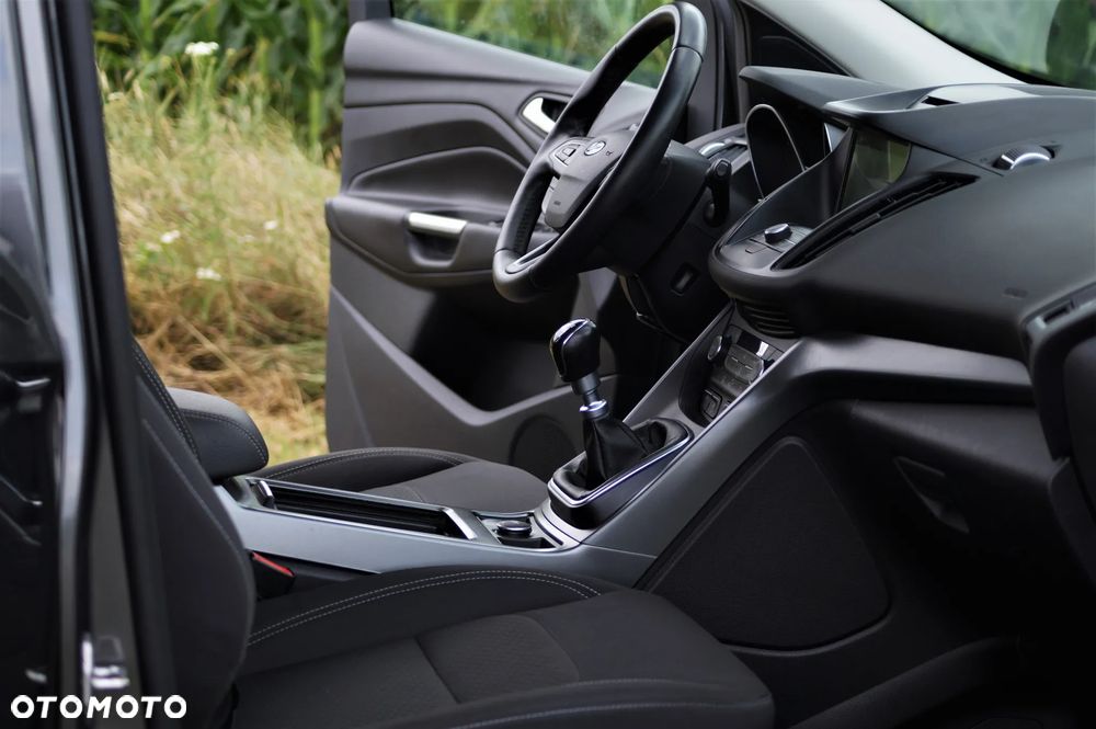 Ford Kuga - 19