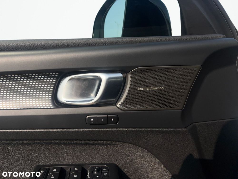 Volvo XC 40 - 22