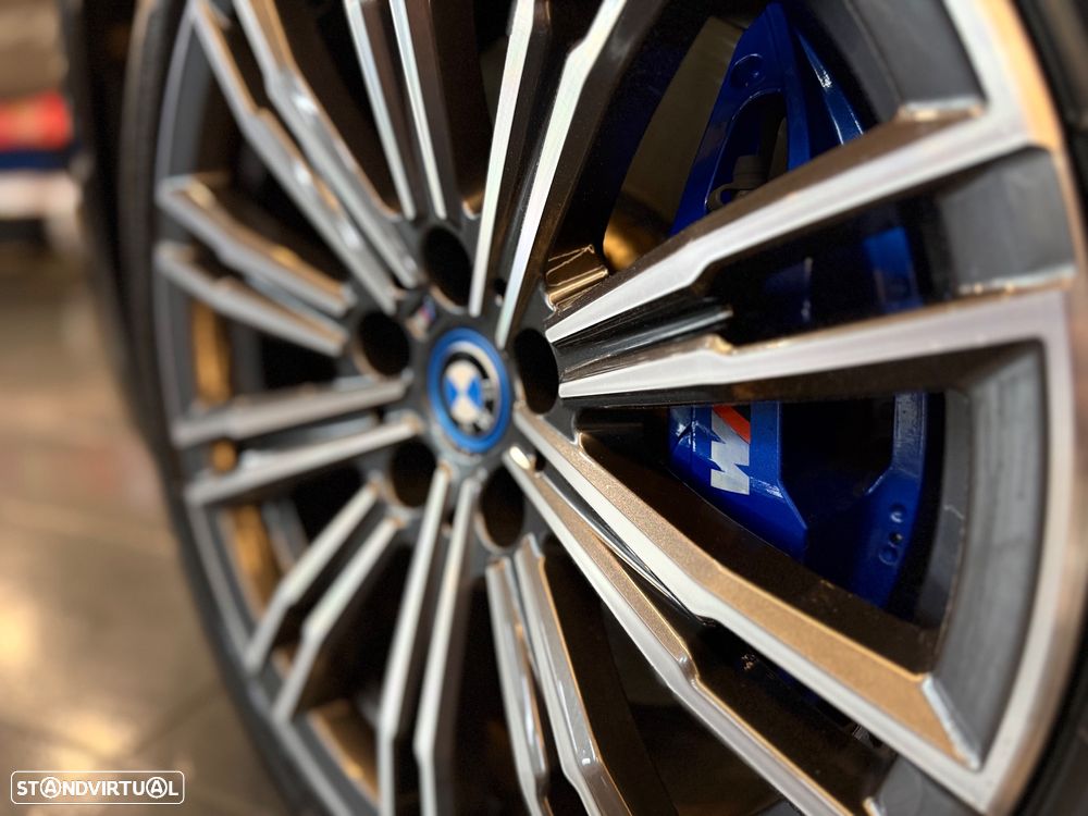 BMW 330 e Aut. M Sport - 12