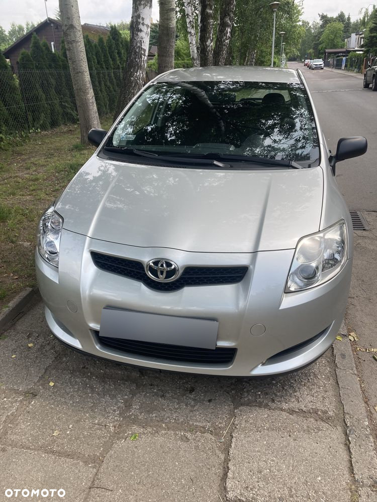 Toyota Auris 1.4 D-4D Luna - 2