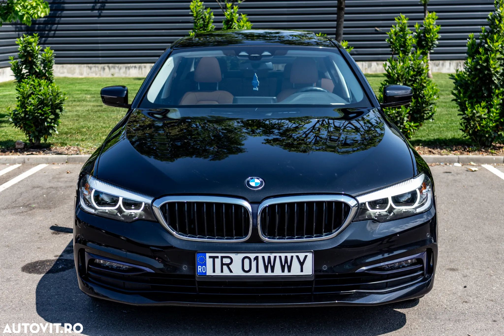 BMW Seria 5 520i Aut. Sport Line - 1