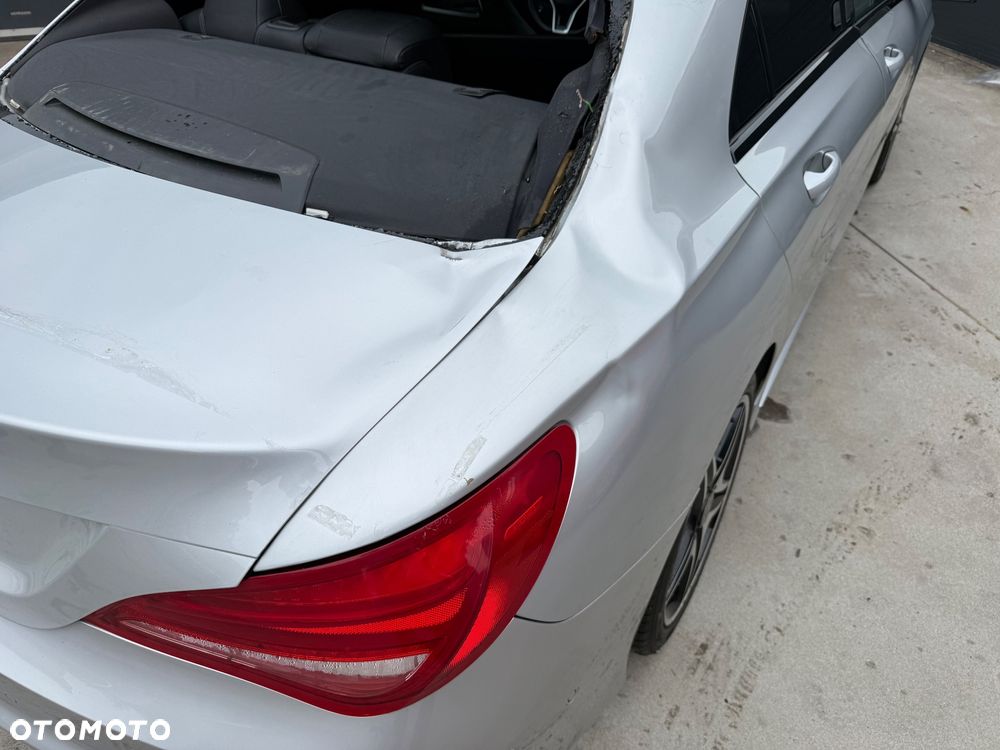 Mercedes-Benz CLA 220 CDI 7G-DCT AMG Line - 29