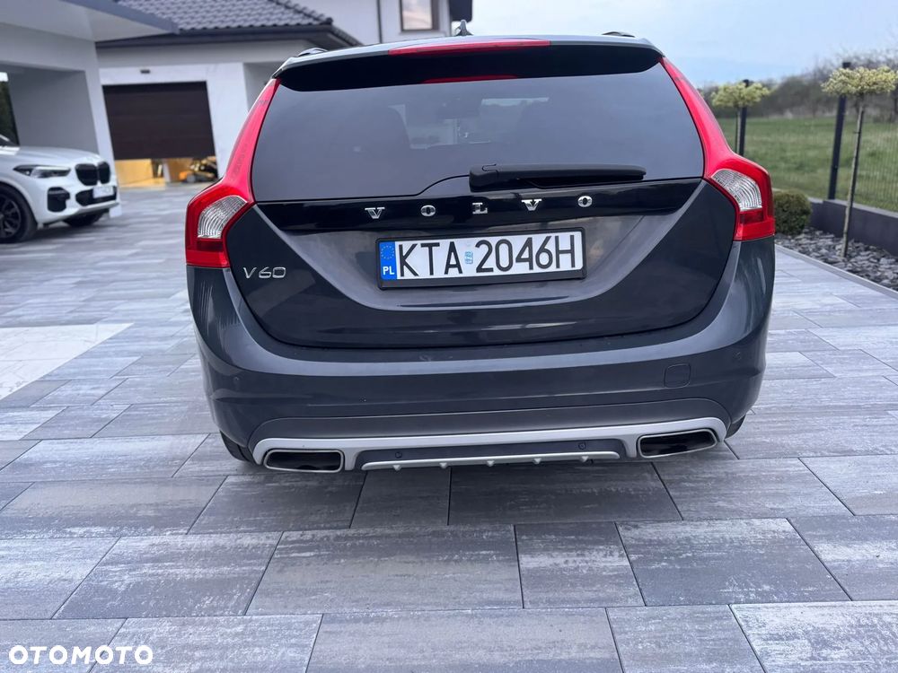 Volvo V60 D3 Summum - 11