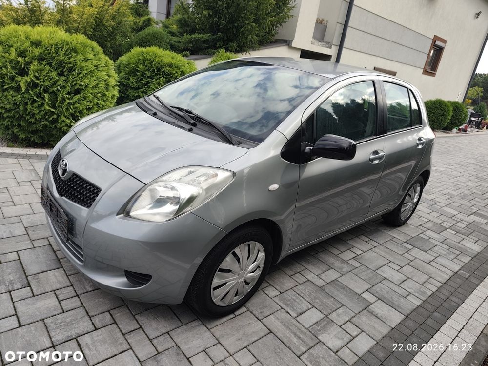 Toyota Yaris - 2
