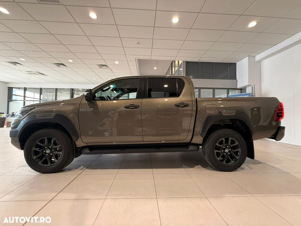 Toyota Hilux 2.8D 204CP 4x4 Double Cab AT Invincible - 8