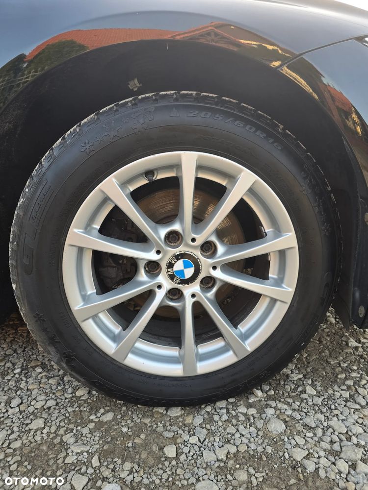BMW Seria 3 320i xDrive - 6