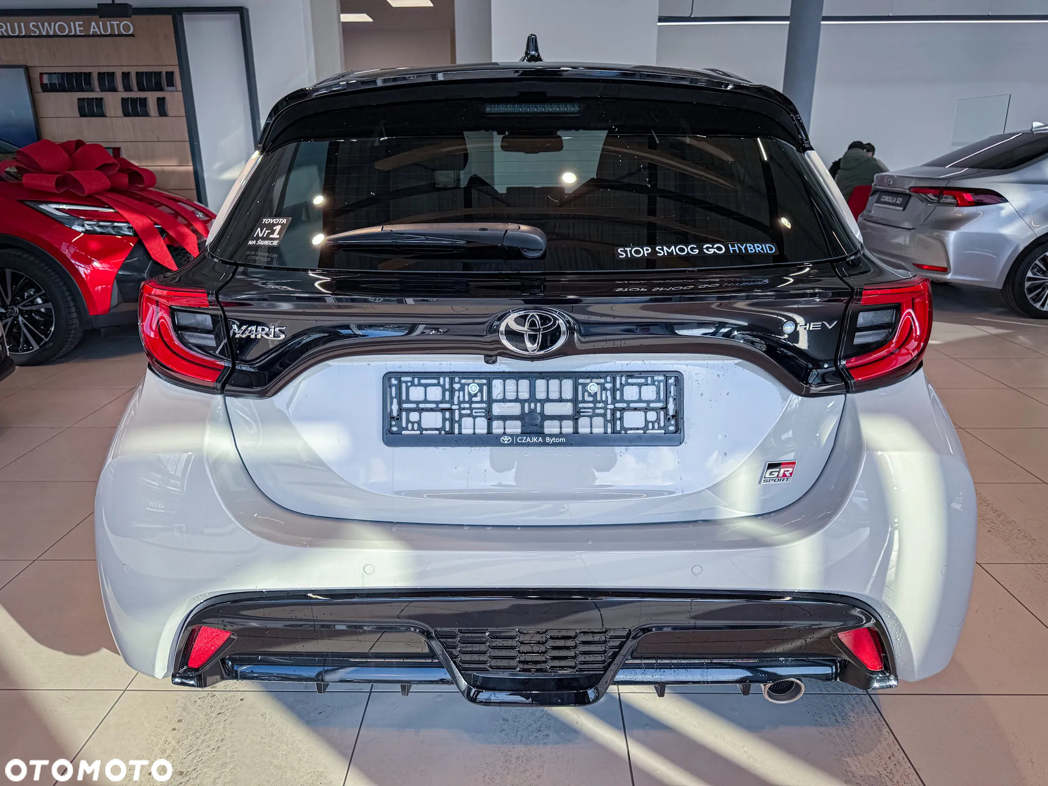 Toyota Yaris Hybrid 1.5 GR Sport - 4