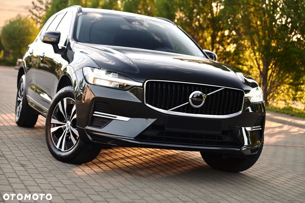 Volvo XC 60 B4 D AWD Momentum Pro - 18