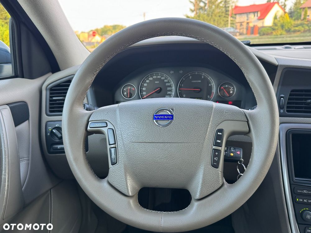 Volvo V70 D5 - 30