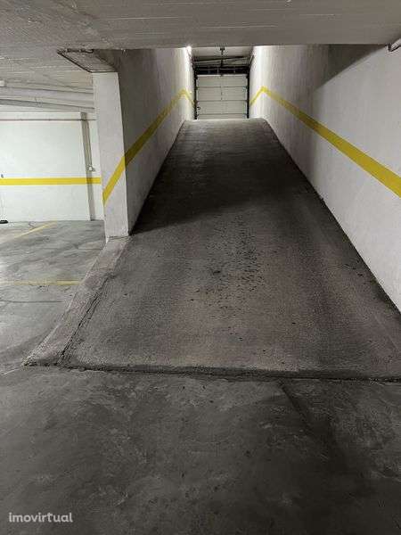 Alugo lugar de estacionamento - Grande imagem: 3/4