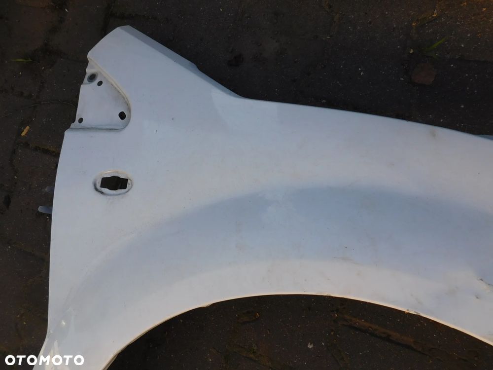 błotnik prawy przód CITROEN C2 biały EWPA - 5