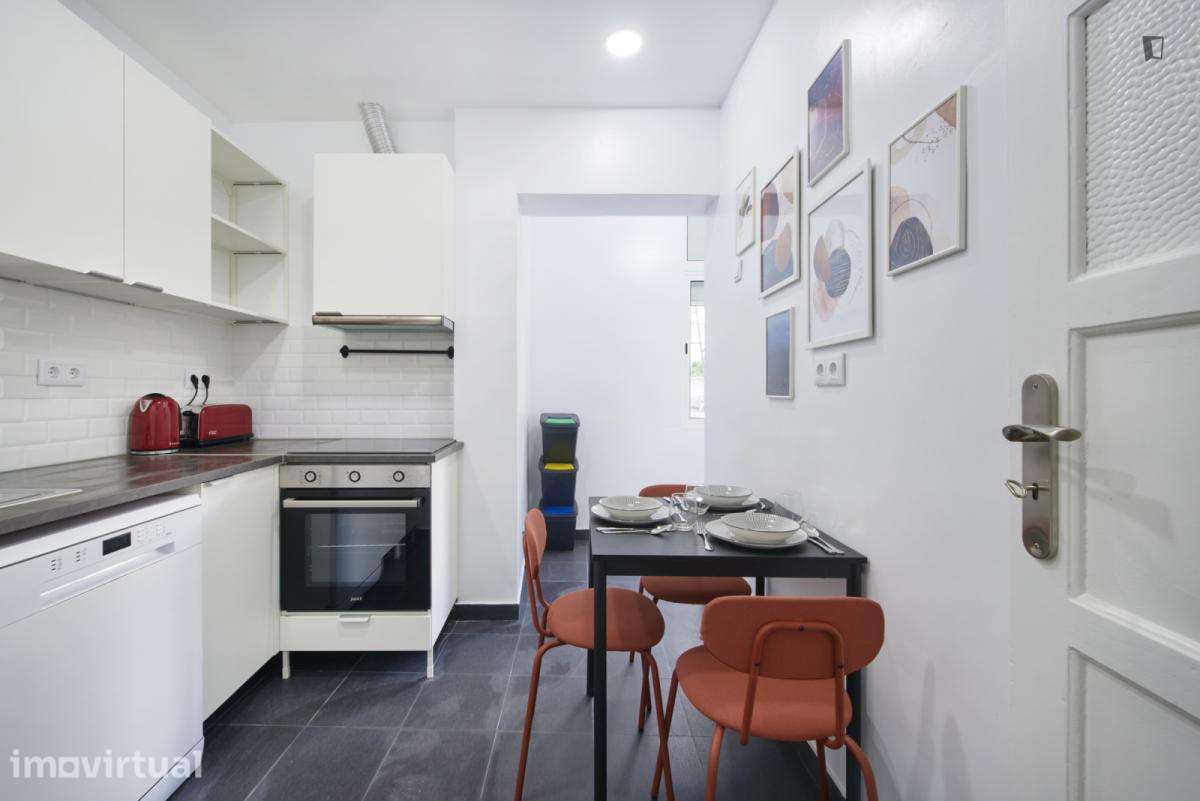 Quarto - localizado em Amadora Lisbon - Grande imagem: 2/33