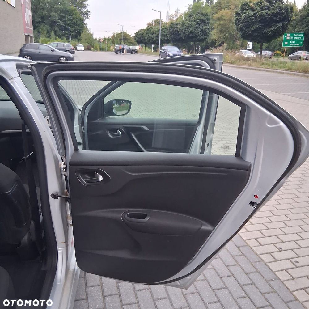 Peugeot 301 1.6 VTi Allure - 8