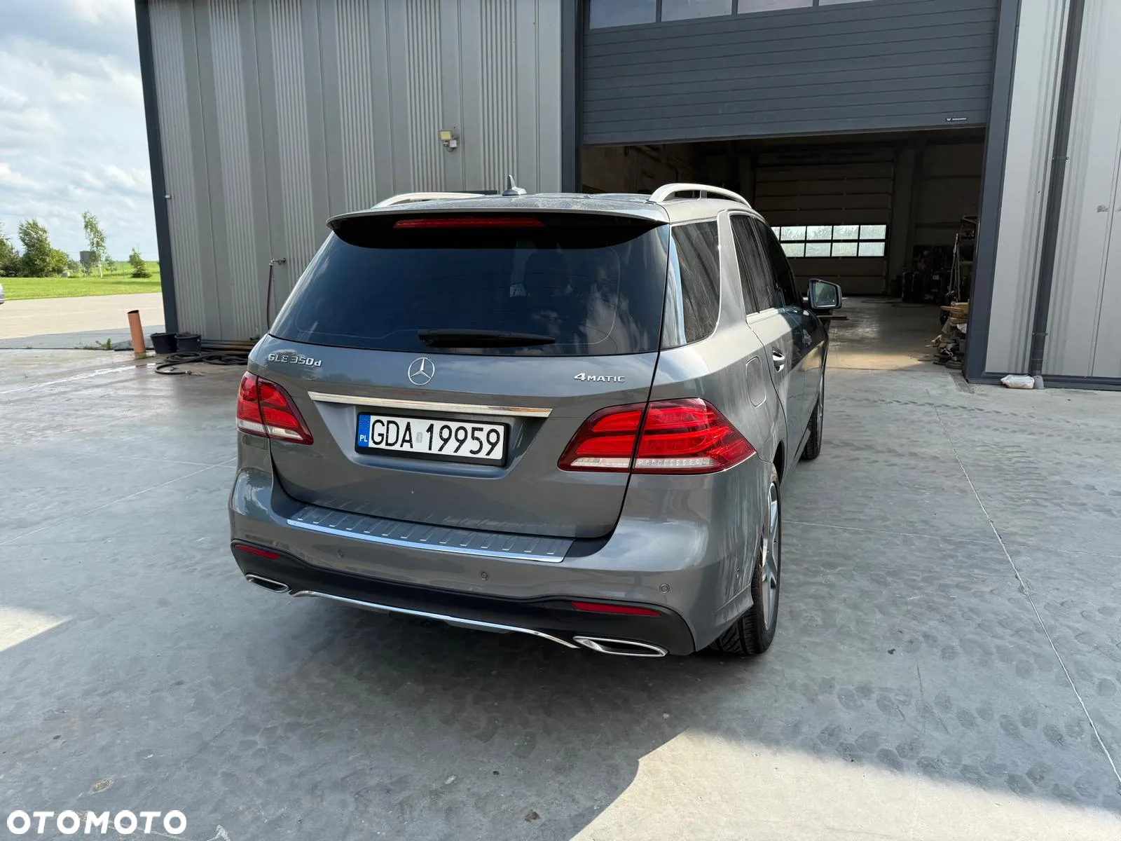 Mercedes-Benz GLE 350 d 4-Matic - 3