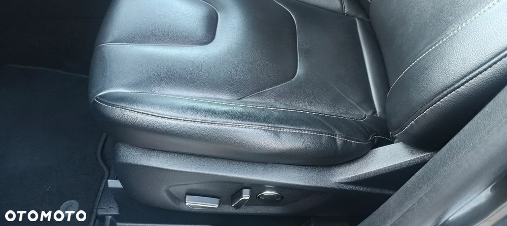 Ford S-Max 2.0 EcoBlue Titanium - 30
