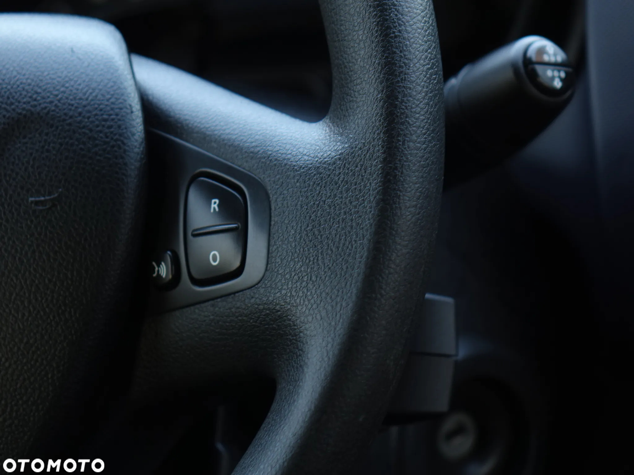 Opel Vivaro 6-osobowy brygadówka L1H1 - 27