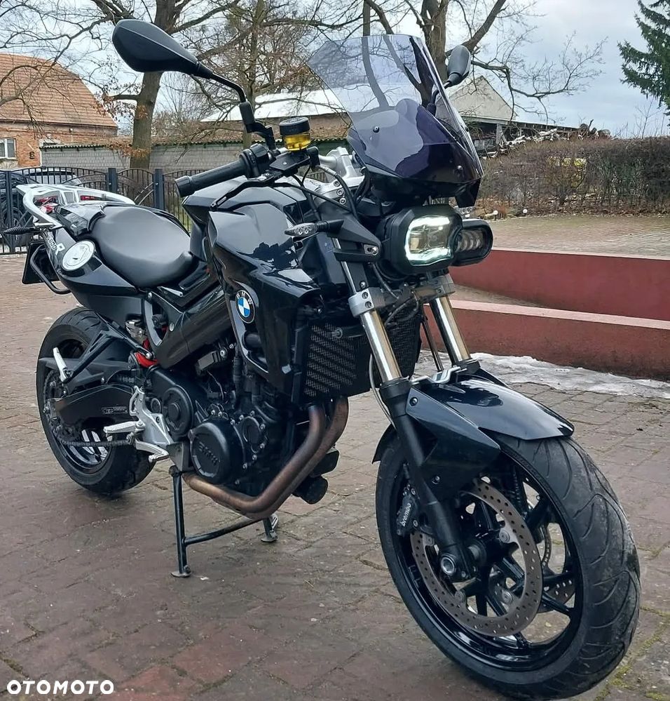 BMW R - 8