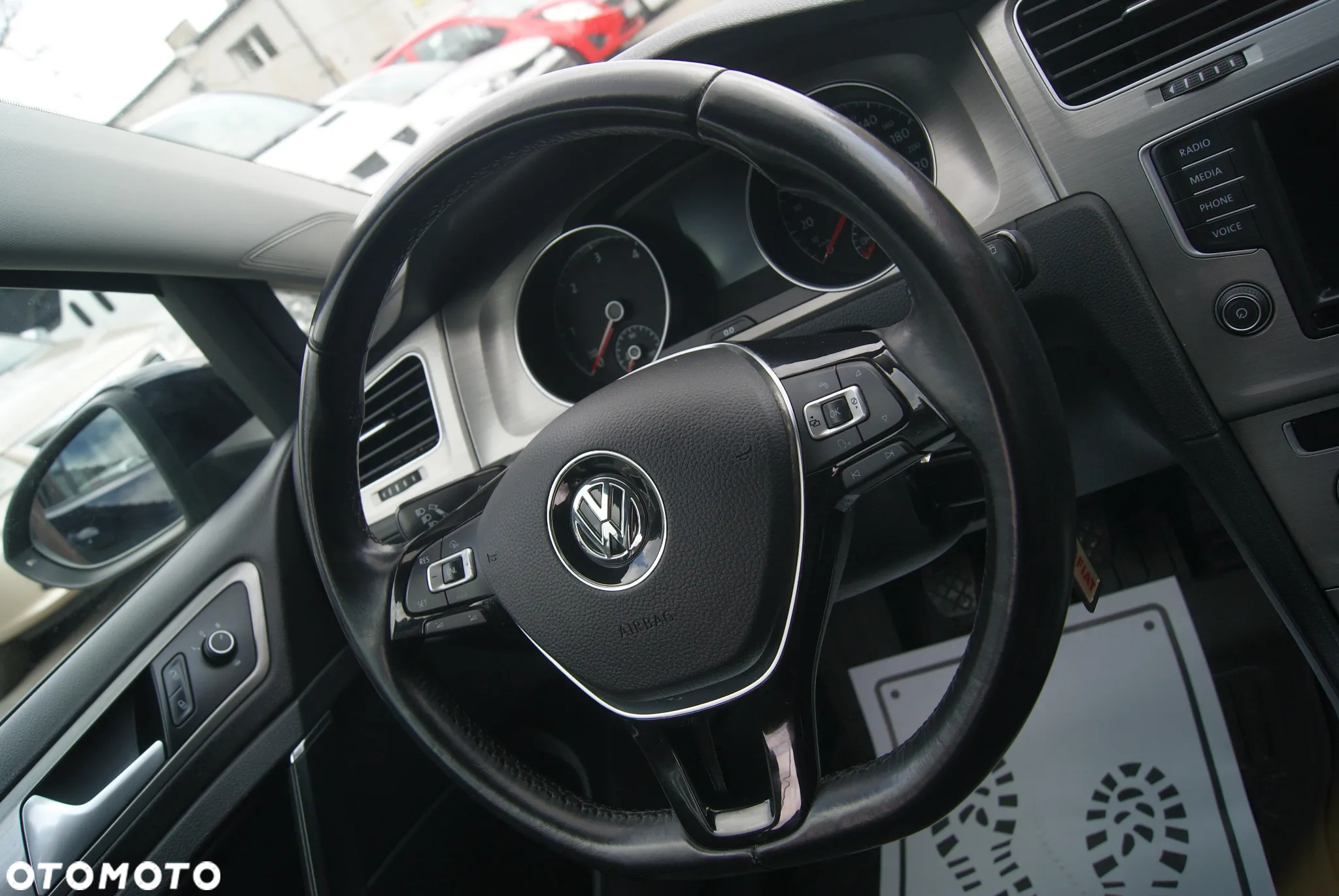Volkswagen Golf VII 2.0 TDI BMT Comfortline EU6 - 14