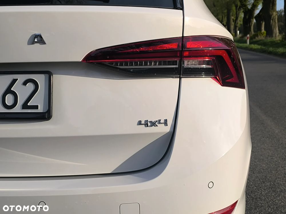 Skoda Octavia 2.0 TDI 4x4 Style DSG - 9