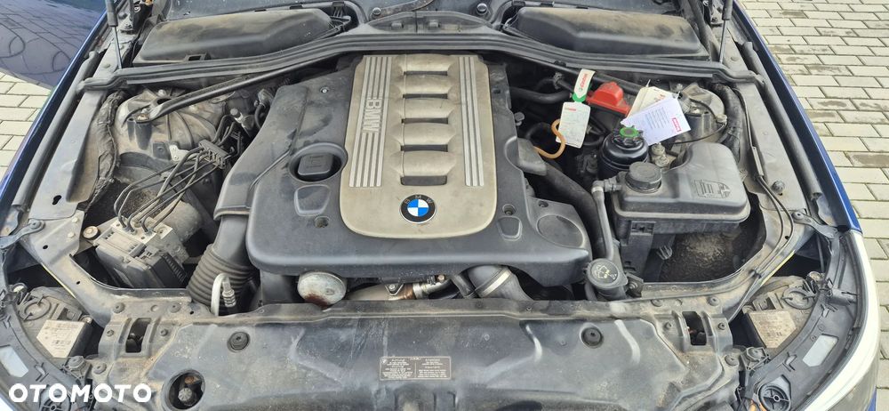 BMW Seria 5 525d Edition Sport - 21