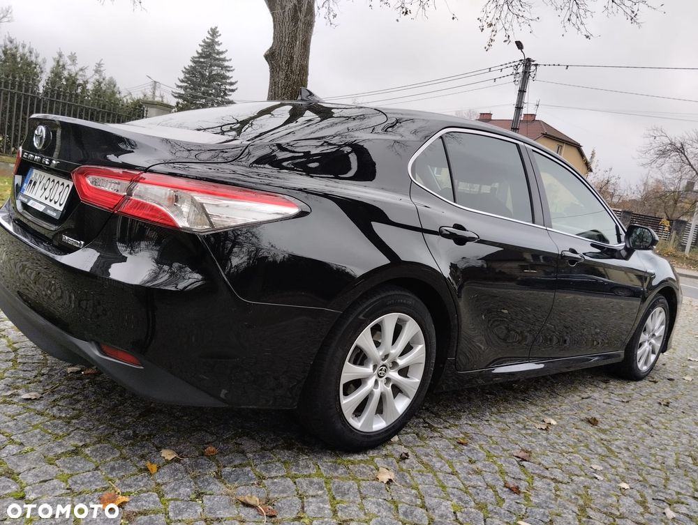 Toyota Camry 2.5 Hybrid Comfort CVT - 4