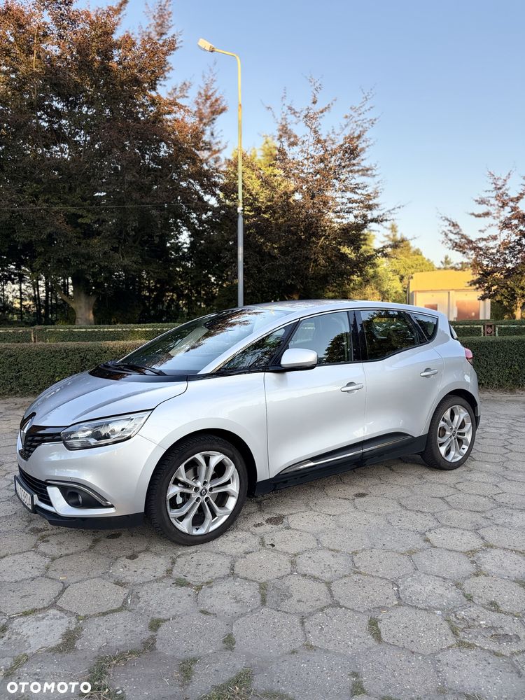Renault Scenic - 1