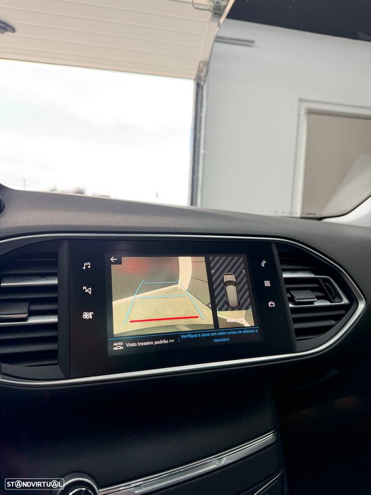 Peugeot 308 1.2 PureTech Allure Full LED EAT8 - 9