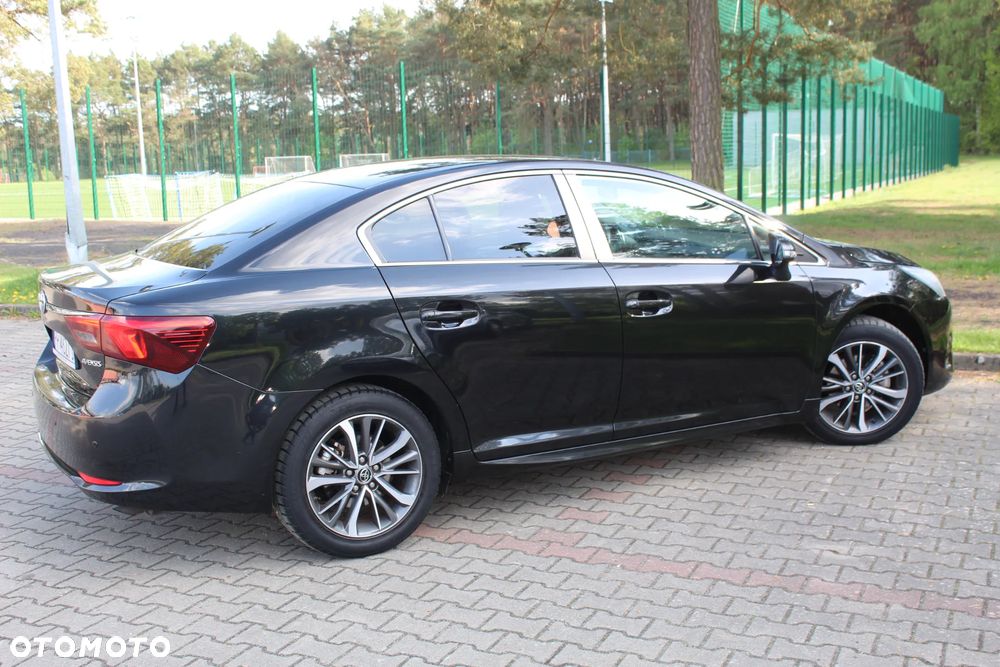 Toyota Avensis 1.8 Prestige MS - 9