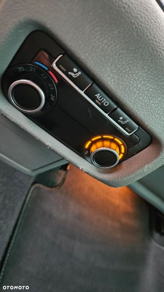 Volkswagen Sharan 2.0 TDI 4Mot Highline - 21