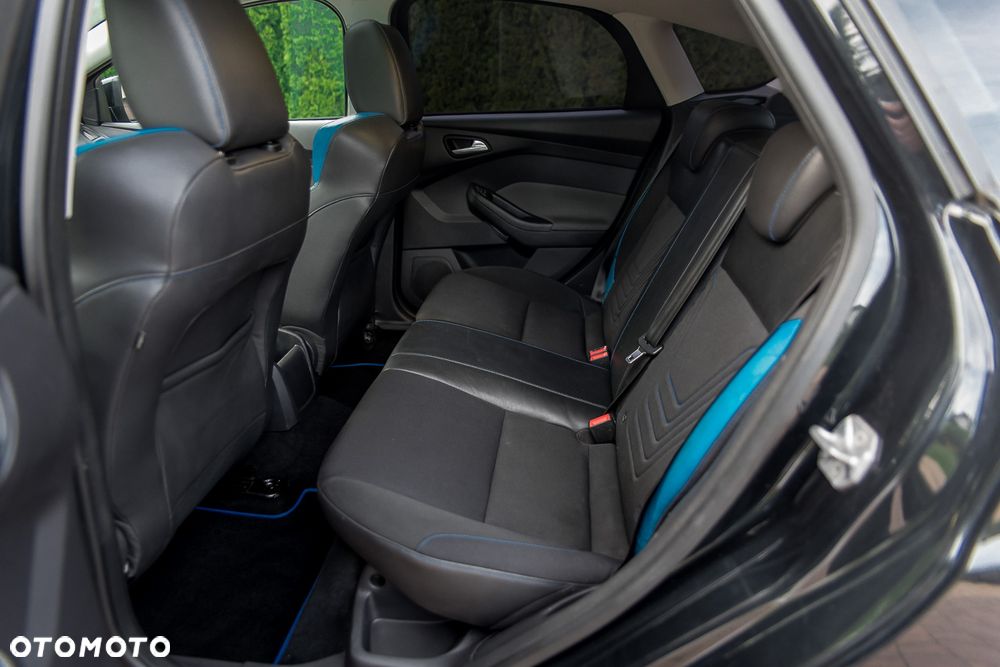 Ford Focus 1.6 Titanium - 35