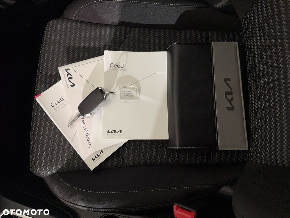 Kia XCeed - 31