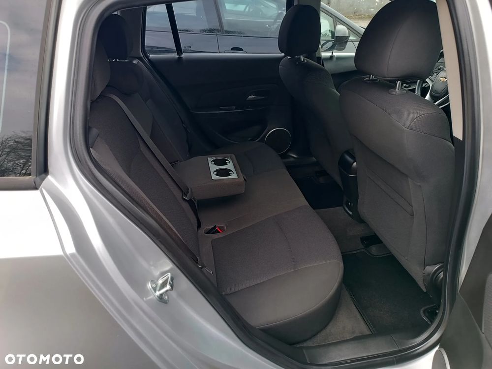 Chevrolet Cruze 1.6 LT+ - 17