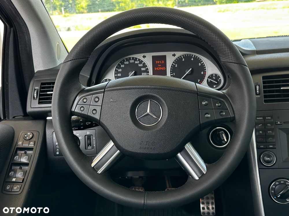 Mercedes-Benz Klasa B 160 BlueEFFICIENCY SPORT EDITION - 23