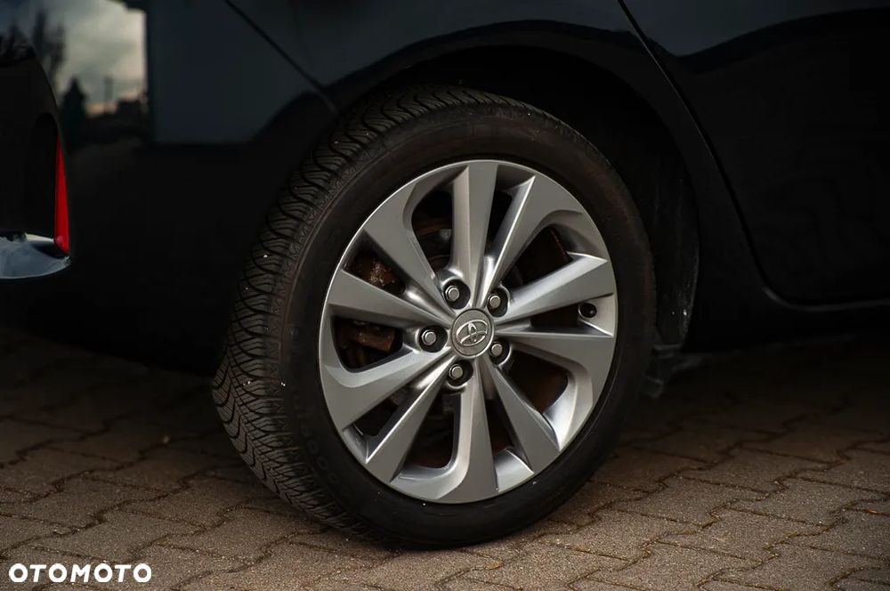 Toyota Auris - 37
