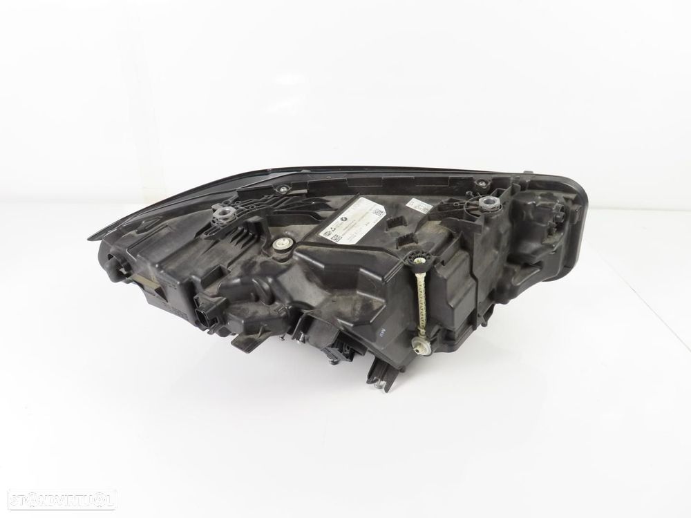 Farol LED LCI / 2ª Fase Esquerdo Usado / Original 63115A4F747 / 9450795 - 5