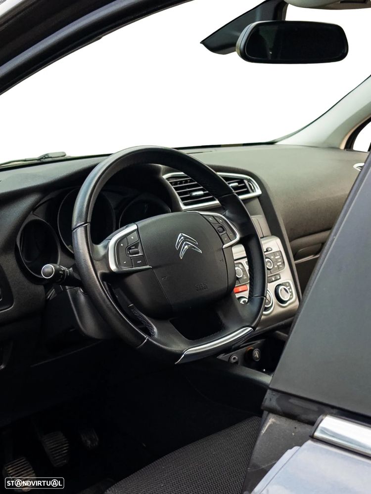 Citroën C4 1.2 PureTech Live - 4
