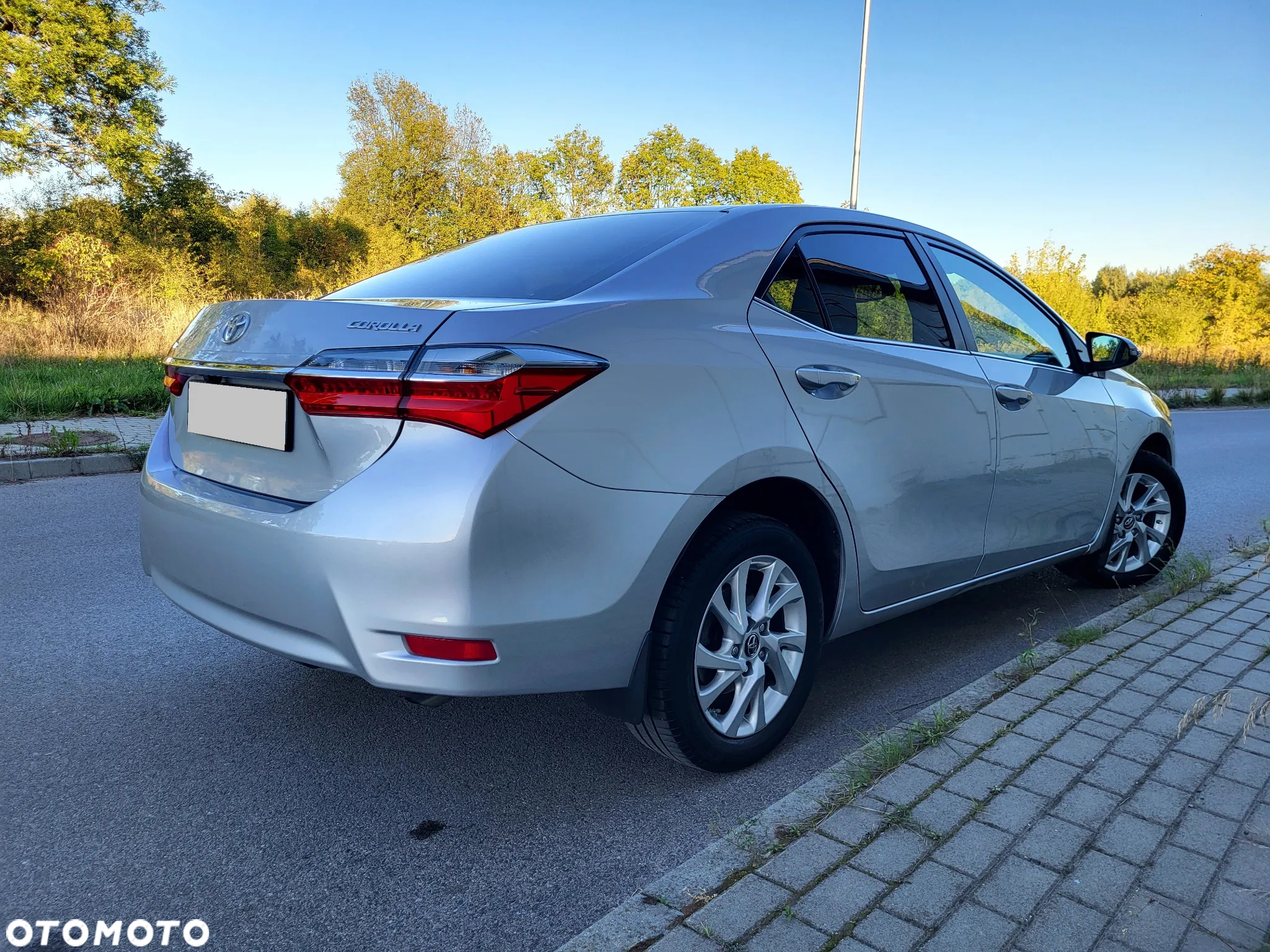 Toyota Corolla - 4