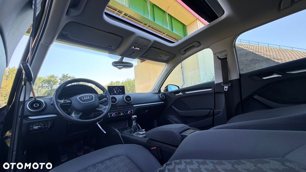 Audi A3 Sportback 1.4 TFSI Ambiente - 8