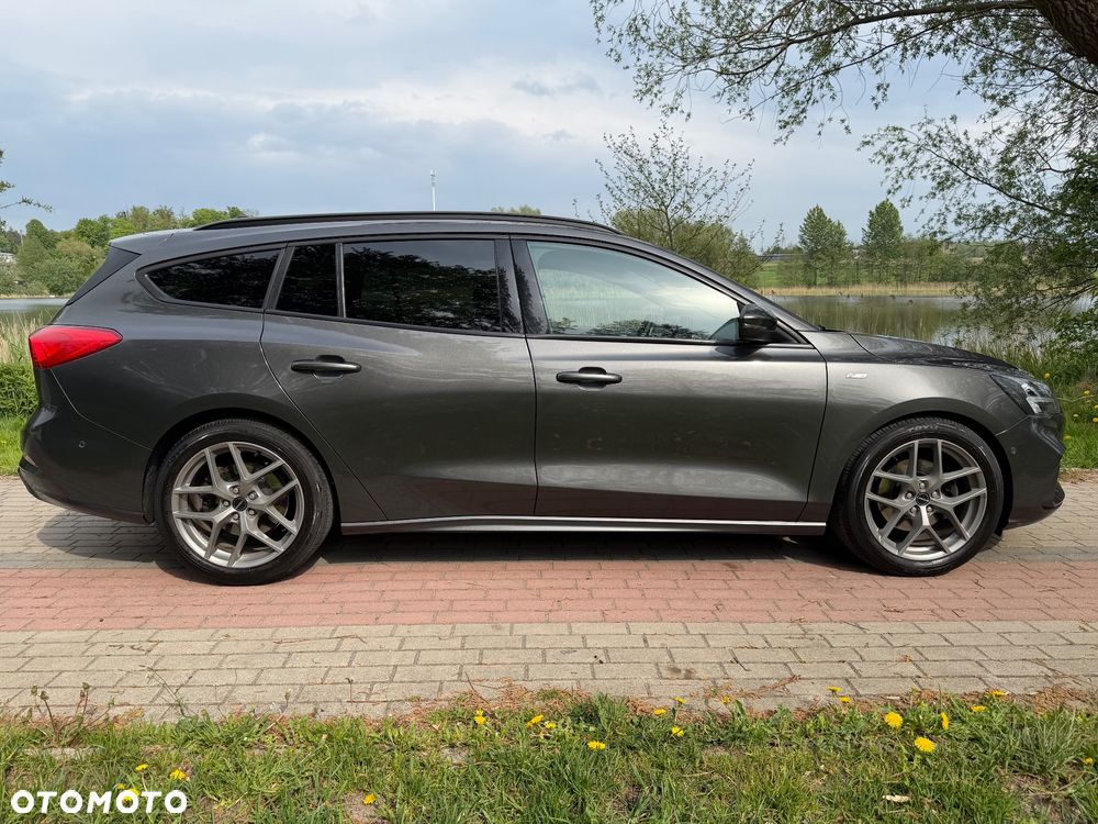 Ford Focus 1.5 EcoBlue Start-Stopp-System ST-LINE - 2