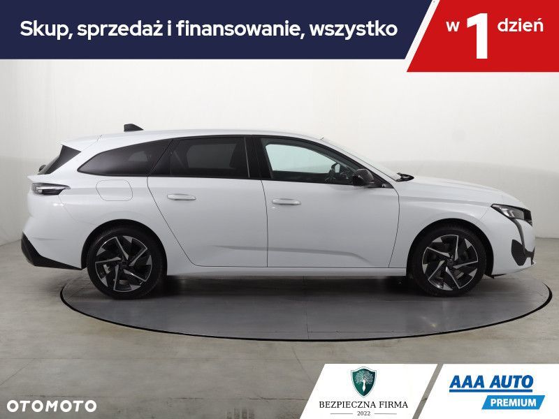 Peugeot 308 - 8