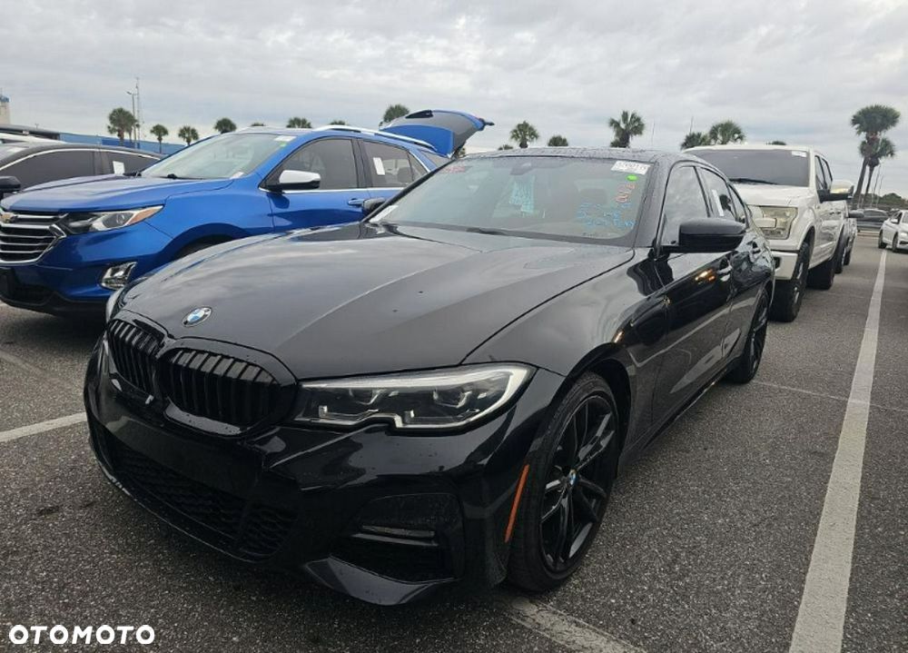 BMW Seria 3 330i xDrive M Sport - 3