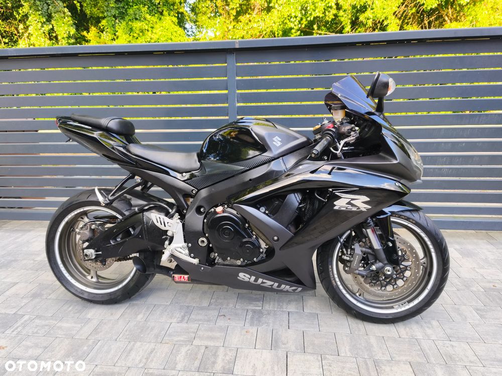 Suzuki GSX-R - 1