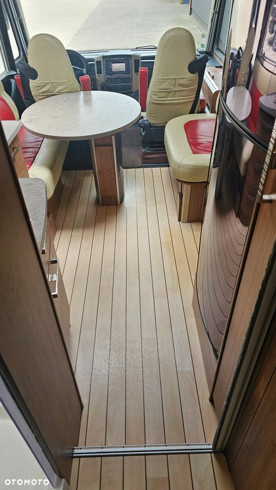 LE VOYAGEUR Mercedes Sprinter 519 - 30