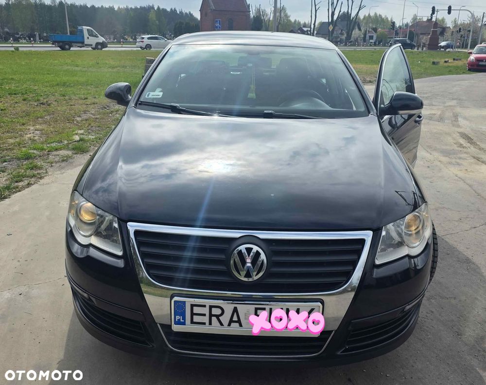 Volkswagen Passat 1.9 TDI Individual - 11