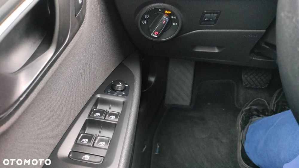 Seat Leon 2.0 TDI DPF Start&Stop DSG Style - 15